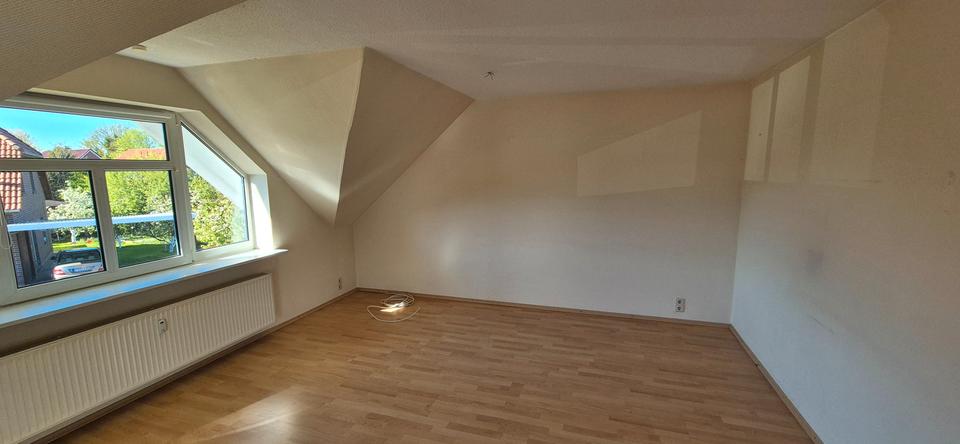 Dachgeschoßwohnung Wittmund - 3 Zimmer, 80 m&sup2;, 600&euro; | Angebot:26621129