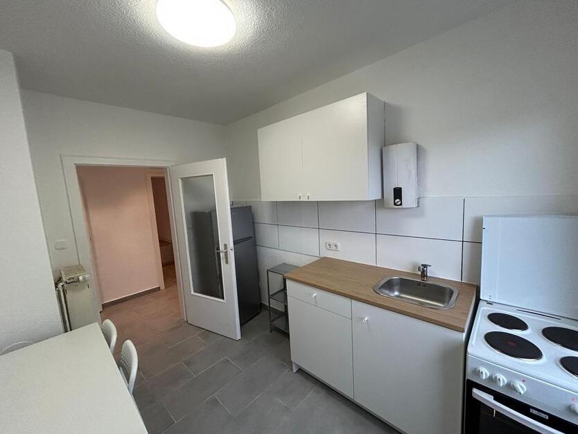 Möbliertes WG Zimmer mit unweit der Uni und vom Hauptbahnhof zimmer