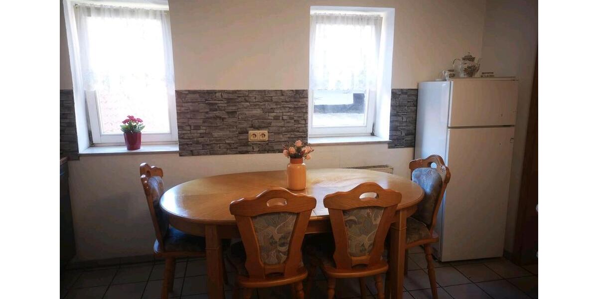 Etagenwohnung Uslar - 3 Zimmer, 89 m&sup2;, 450&euro; | Angebot:26566003