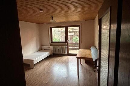 Wohnen auf Zeit Kitzingen - 19 Zimmer, 19 m&sup2;, 450&euro; | Angebot:26462574