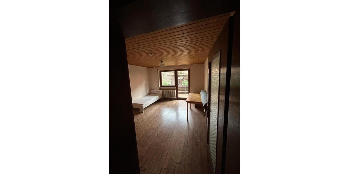 Wohnen auf Zeit Kitzingen - 19 Zimmer, 19 m&sup2;, 450&euro; | Angebot:26462574