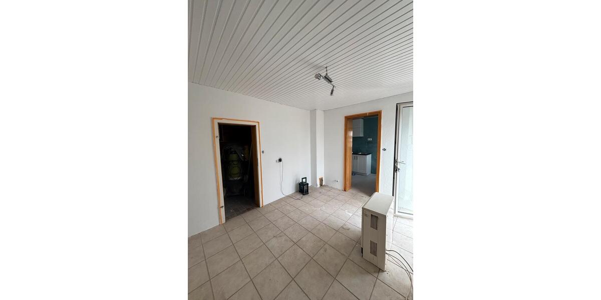 Erdgeschoßwohnung Nentershausen - 3 Zimmer, 72 m&sup2;, 530&euro; | Angebot:26040611