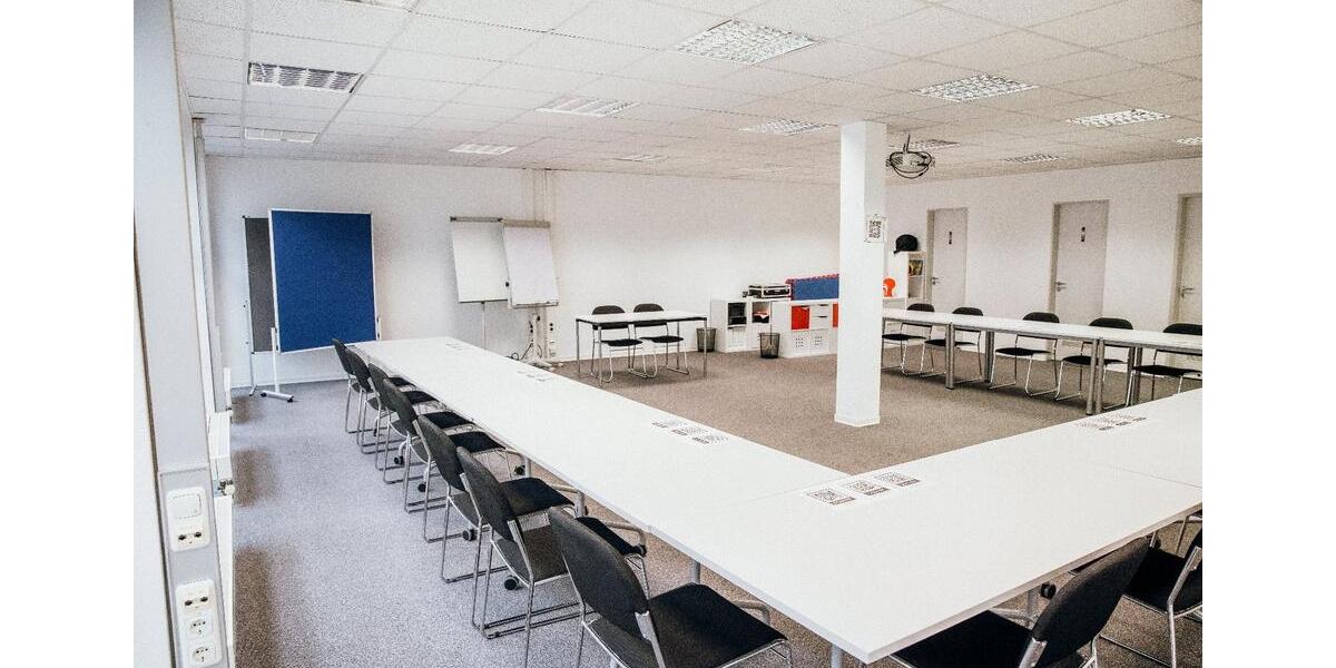 SchulungsraumBüroraum zur Miete in bester Lage von BergheimErft zimmer