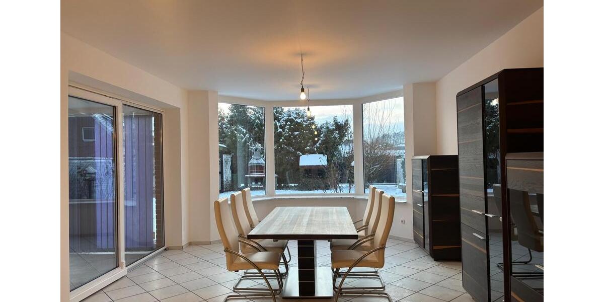 Erdgeschoßwohnung Isenbüttel - 4 Zimmer, 180 m&sup2;, 1.400&euro; | Angebot:24495070