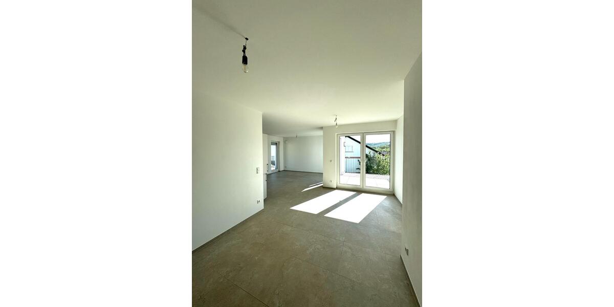 Dachgeschoßwohnung Echternacherbrück - 3 Zimmer, 95 m&sup2;, 1.600&euro; | Angebot:26365132