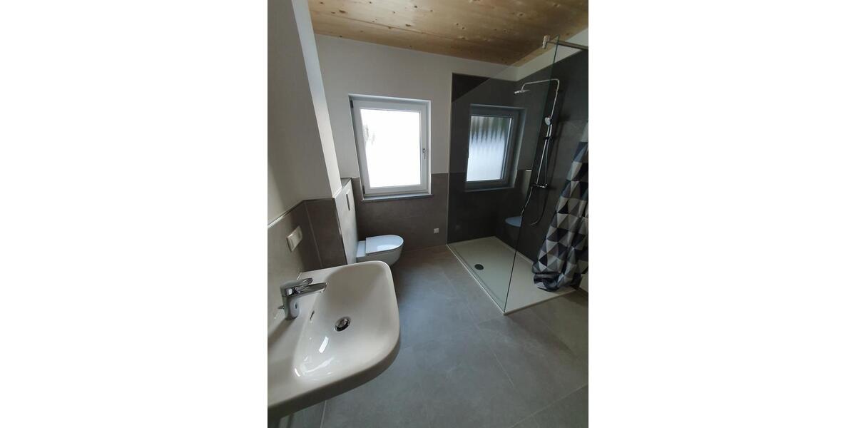 Erdgeschoßwohnung Grainet - 3 Zimmer, 90 m&sup2;, 900&euro; | Angebot:25840216