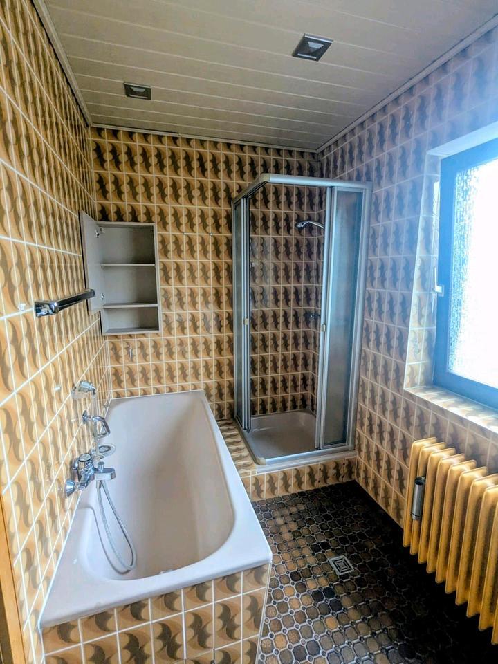 Reihenmittelhaus in zentraler, ruhiger Lage von Lehrte zimmer