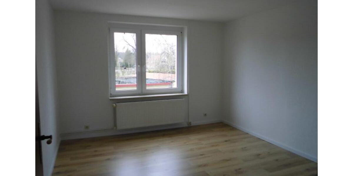 Etagenwohnung Neu Kaliß - 3 Zimmer, 87 m&sup2;, 391&euro; | Angebot:25438858