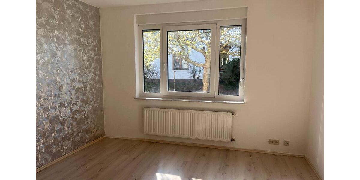 Erdgeschoßwohnung Northeim - 3 Zimmer, 90 m&sup2;, 900&euro; | Angebot:26249488