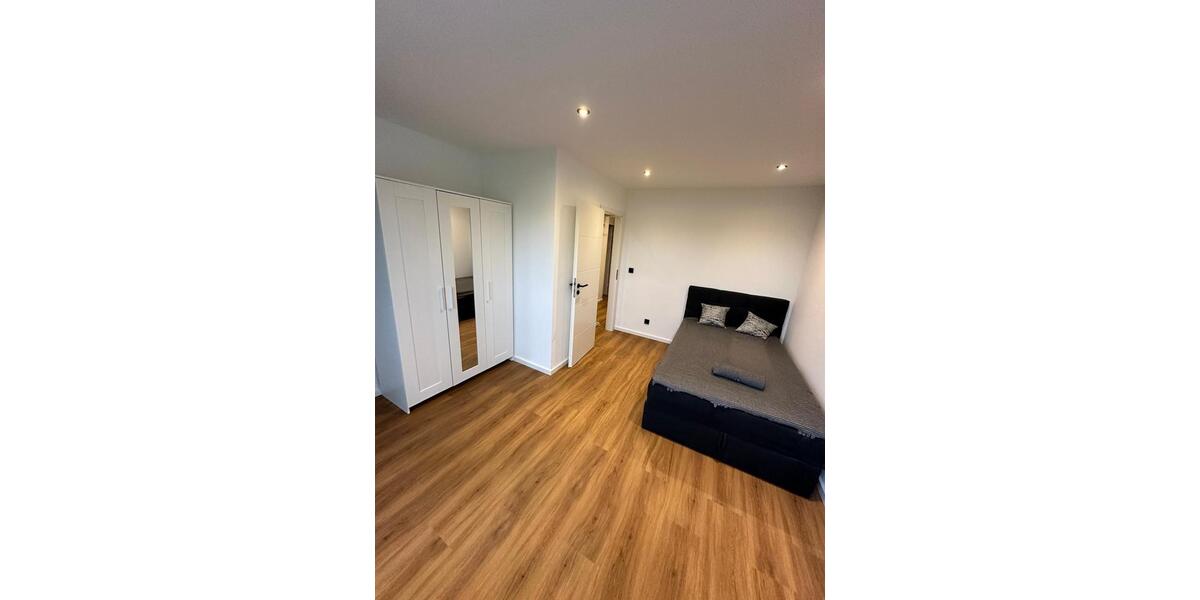 Etagenwohnung München Thalkirchen-Obersendling-Forstenried-Fürstenried-S - 4 Zimmer, 12 m&sup2;, 695&euro; | Angebot:26476791