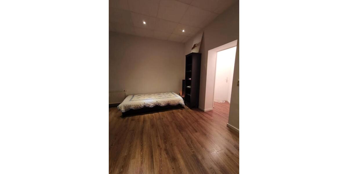 Erdgeschoßwohnung Cottbus - 1 Zimmer, 40 m&sup2;, 400&euro; | Angebot:26653094