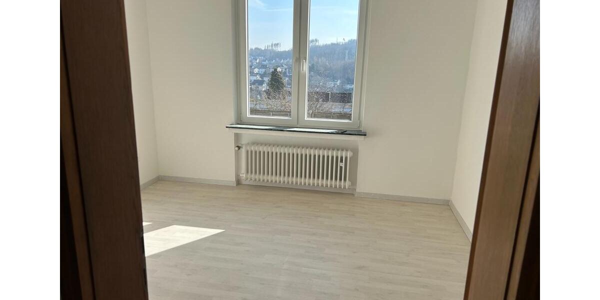 Doppelhaushälfte Siegen Kaan-Marienborn - 4 Zimmer, 110 m&sup2;, 1.190&euro; | Angebot:25894112