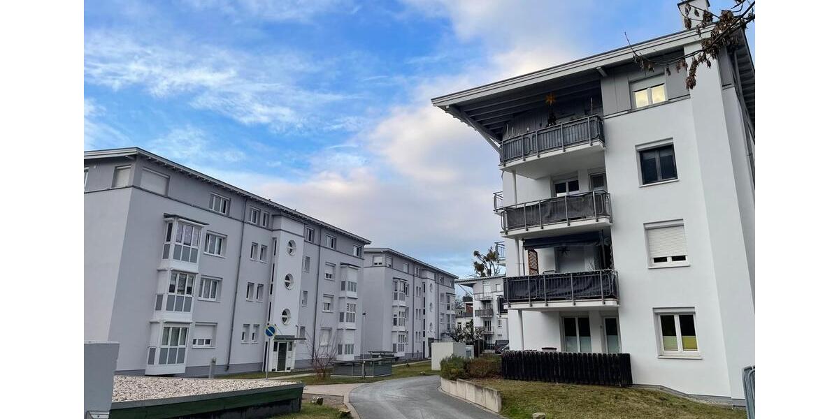 Etagenwohnung Pirna - 2 Zimmer, 48 m&sup2;, 648&euro; | Angebot:24829536