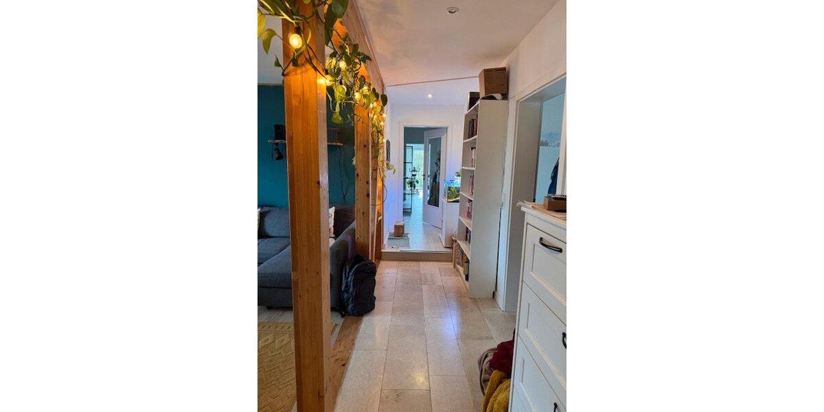 Etagenwohnung Allendorf (Lumda) - 7 Zimmer, 185 m&sup2;, 1.300&euro; | Angebot:26096694