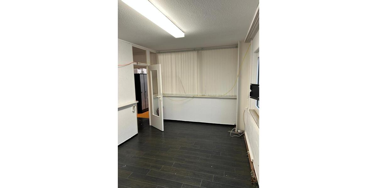 Gewerbeobjekt Laatzen - 700&euro; | Angebot:24359383