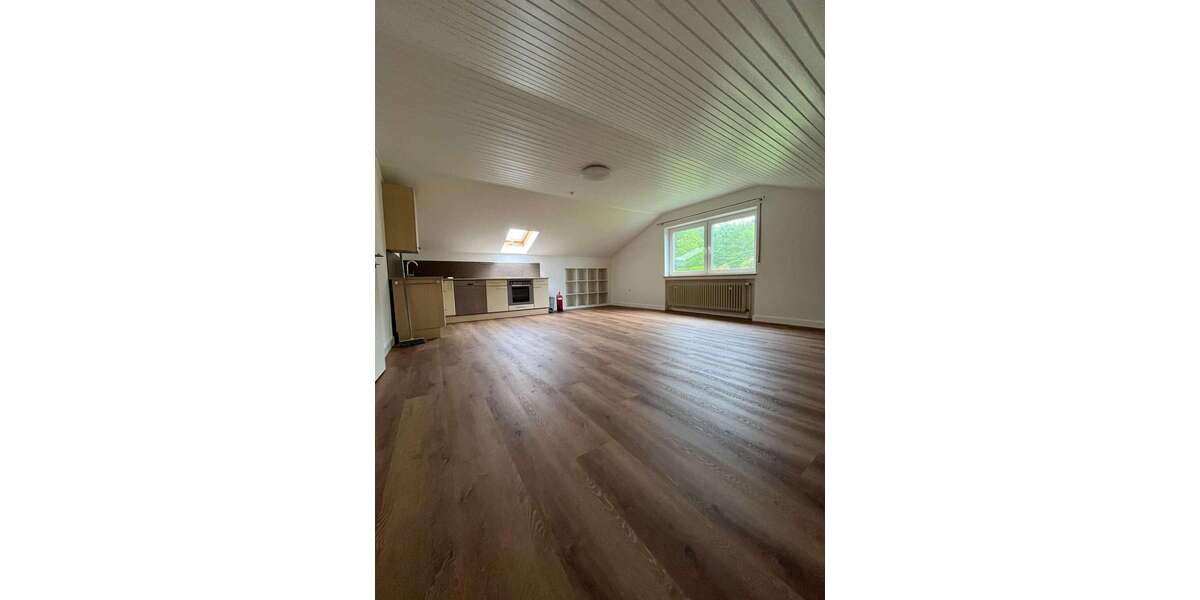 Etagenwohnung Ravensburg Eschach - 2.5 Zimmer, 73 m&sup2;, 950&euro; | Angebot:26184407