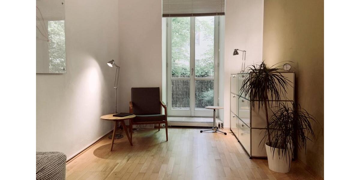 Erdgeschoßwohnung München Au-Haidhausen - 4 Zimmer, 100 m&sup2;, 24&euro; | Angebot:24780081