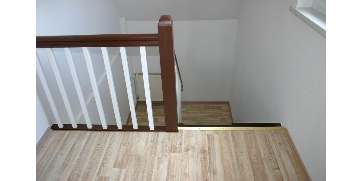 Doppelhaushälfte Staßfurt - 3 Zimmer, 70 m&sup2;, 850&euro; | Angebot:24532599