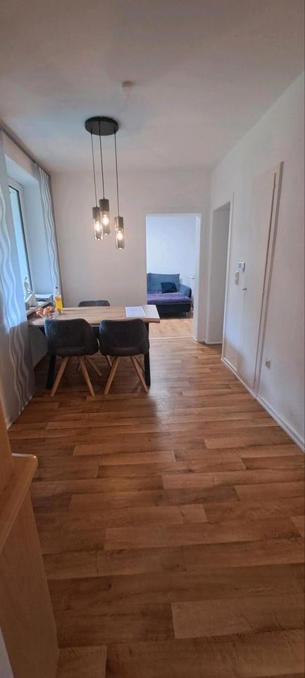 Helgolandstr. 3 Zimmer Wohnung für Berufstätige,kein Arbeitsamt.