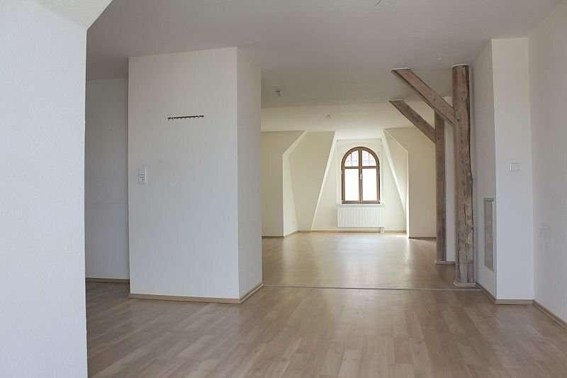 Dachgeschoßwohnung Görlitz - 3 Zimmer, 102 m&sup2;, 595&euro; | Angebot:23005317