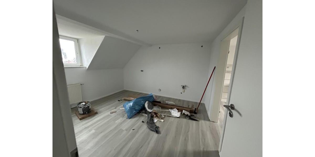 Etagenwohnung Mittweida - 4 Zimmer, 90 m&sup2;, 650&euro; | Angebot:25418293