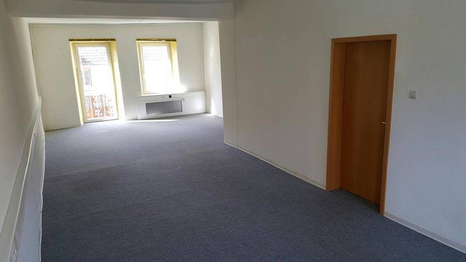 Etagenwohnung Bad Sobernheim - 8 Zimmer, 223 m&sup2;, 2.000&euro; | Angebot:26019674