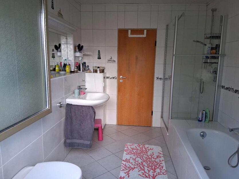 5 Zimmer-Wohnung im Zentrum Rödental zum Vermieten
