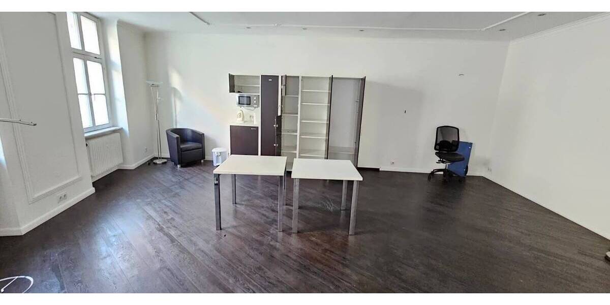 Etagenwohnung Amberg - 5 Zimmer, 274 m&sup2;, 3.700&euro; | Angebot:25665003