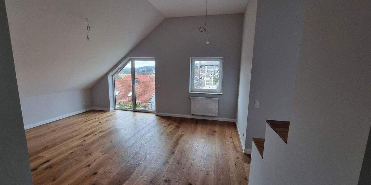 Etagenwohnung Schlüchtern - 3 Zimmer, 85 m&sup2;, 790&euro; | Angebot:25756419