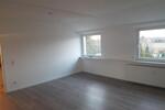 Dachgeschosswohnung in Derne: 3 Zimmer, 75m², saniert zimmer