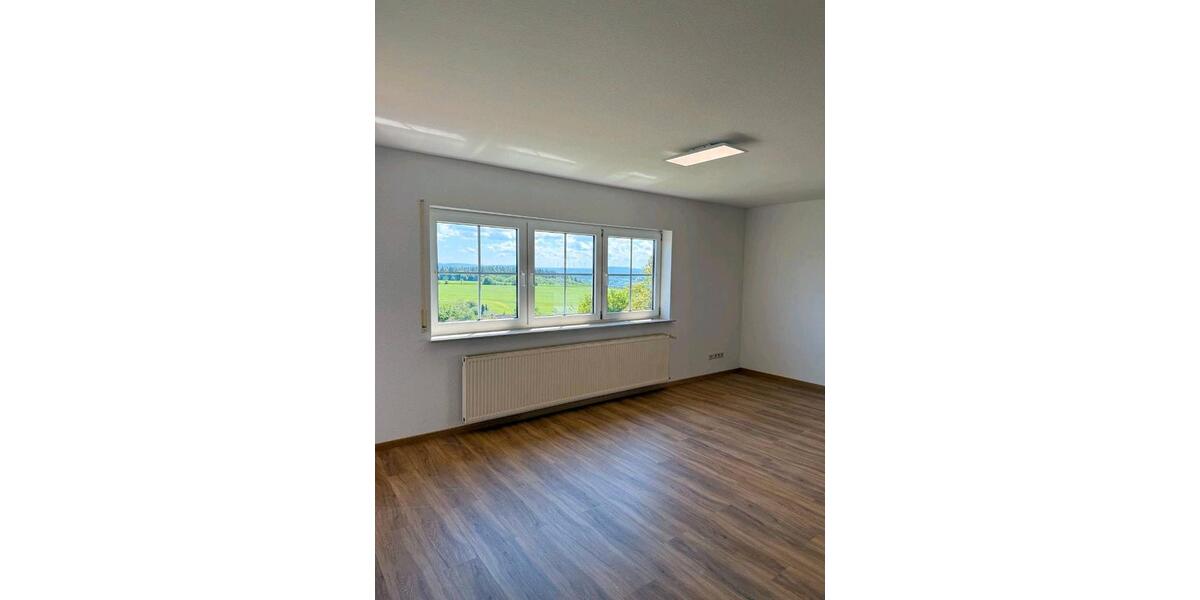 Erdgeschoßwohnung Steinwenden - 4 Zimmer, 150 m&sup2;, 1.450&euro; | Angebot:26592174