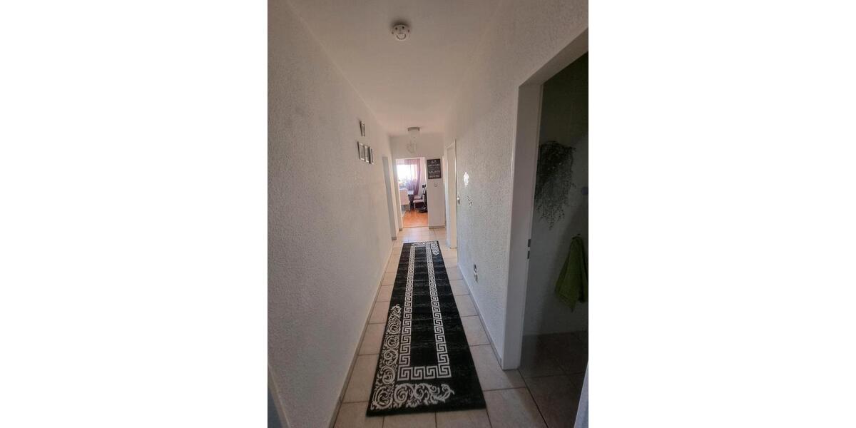 Etagenwohnung Hanau Lamboy - 3 Zimmer, 75 m&sup2;, 1.000&euro; | Angebot:24468129