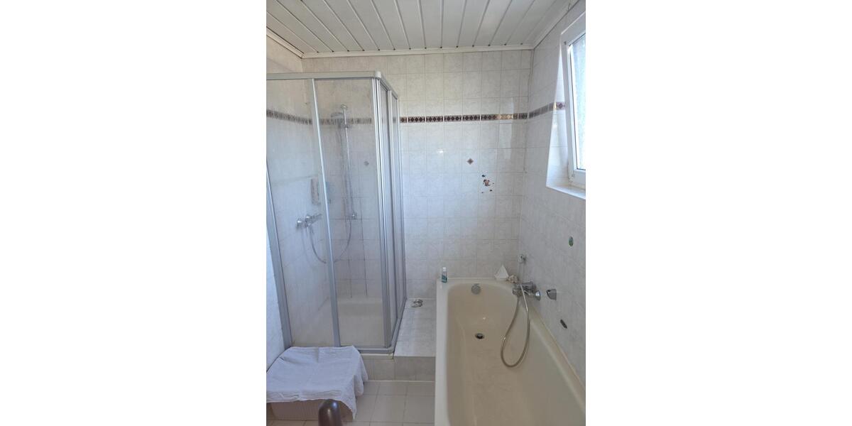 Dachgeschoßwohnung Haiger - 4 Zimmer, 75 m&sup2;, 900&euro; | Angebot:26267977