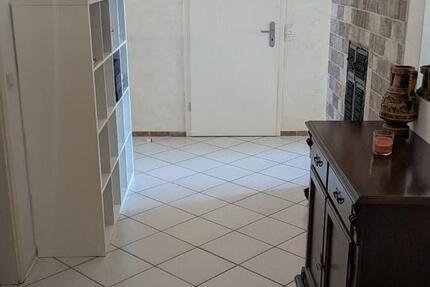 Wohnung Lage - 4 Zimmer, 160 m&sup2;, 1.350&euro; | Angebot:25908425