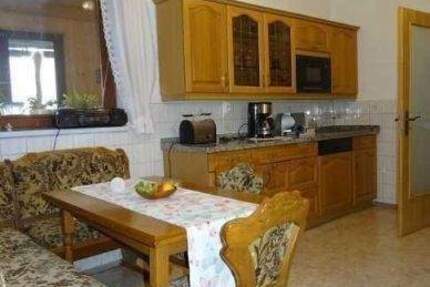 Wohnung Auma-Weidatal Auma - 4 Zimmer, 105 m&sup2;, 450&euro; | Angebot:24530838