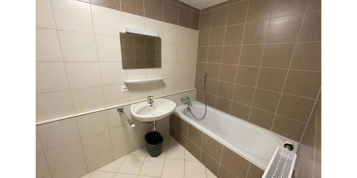 Etagenwohnung Deggendorf - 4 Zimmer, 87 m&sup2;, 1.000&euro; | Angebot:26056574