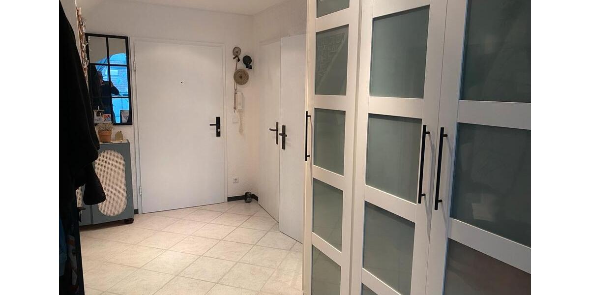 Dachgeschoßwohnung Hattingen Blankenstein - 3.5 Zimmer, 102 m&sup2;, 1.150&euro; | Angebot:24122825