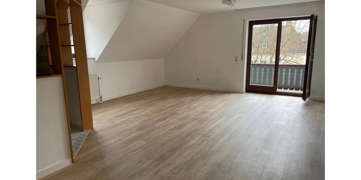 Etagenwohnung Landau an der Isar - 2 Zimmer, 66 m&sup2;, 540&euro; | Angebot:26023617