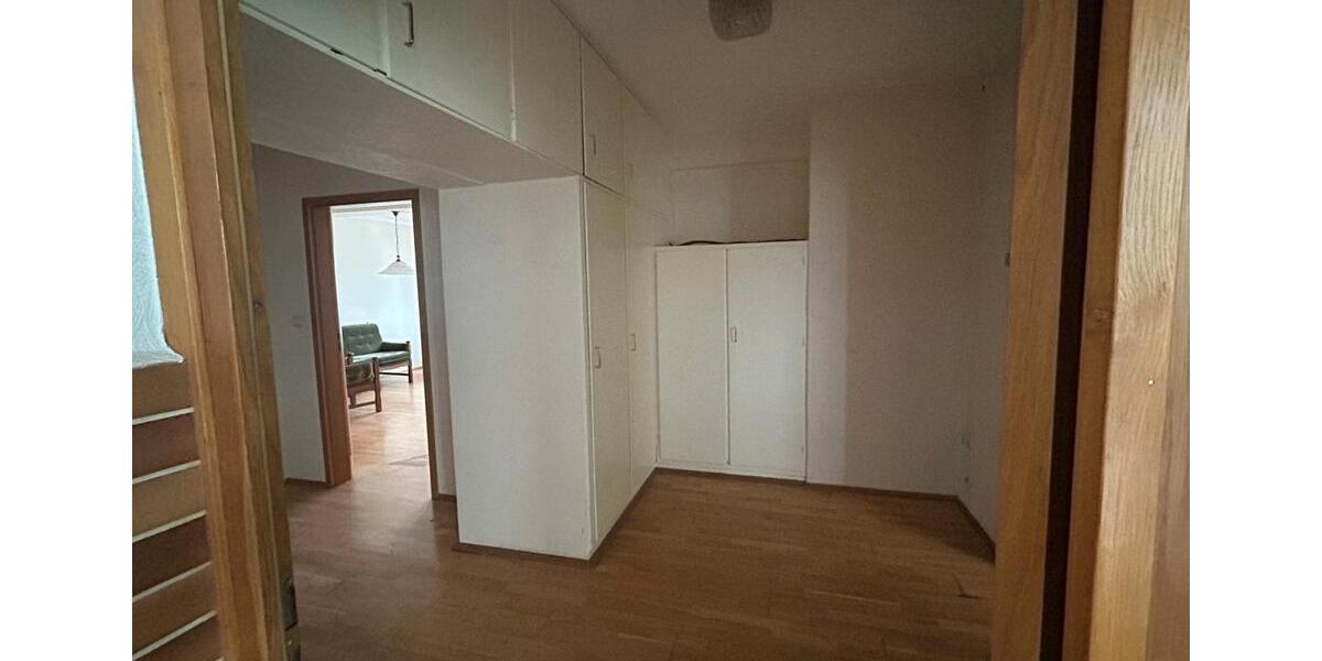 Doppelhaushälfte Waldkappel - 10 Zimmer, 260 m&sup2;, 1.000&euro; | Angebot:26493862