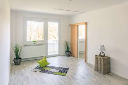 Wohnung Chemnitz Borna-Heinersdorf - 2 Zimmer, 69 m&sup2;, 445&euro; | Angebot:26205383