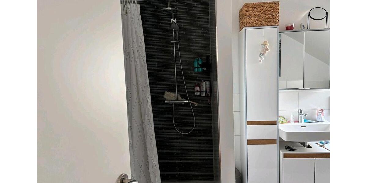 Dachgeschoßwohnung Wunstorf - 3.5 Zimmer, 120 m&sup2;, 1.308&euro; | Angebot:26035351