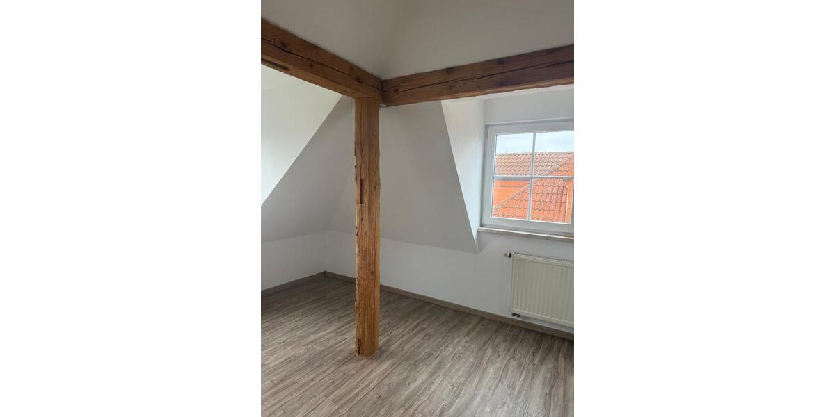 Dachgeschoßwohnung Waldsassen - 3.5 Zimmer, 90 m&sup2;, 490&euro; | Angebot:26091482