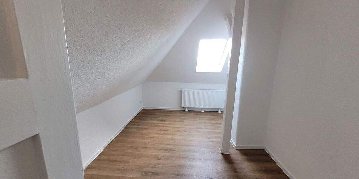 Etagenwohnung Heidenau Mügeln - 3 Zimmer, 96 m&sup2;, 812&euro; | Angebot:25668954