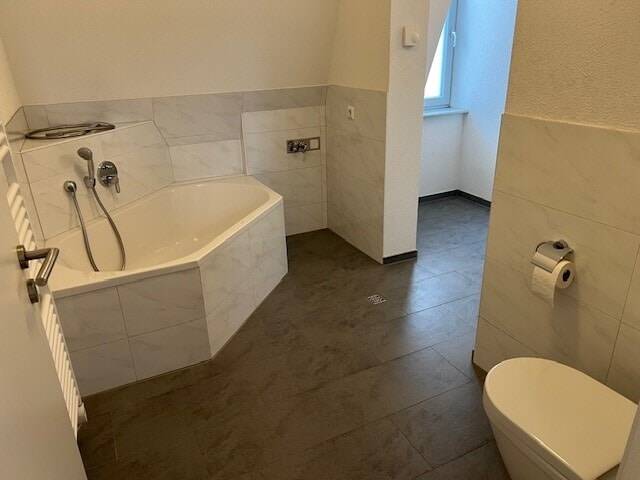 Etagenwohnung Grenzach-Wyhlen Grenzach - 3 Zimmer, 109 m&sup2;, 1.308&euro; | Angebot:26730911