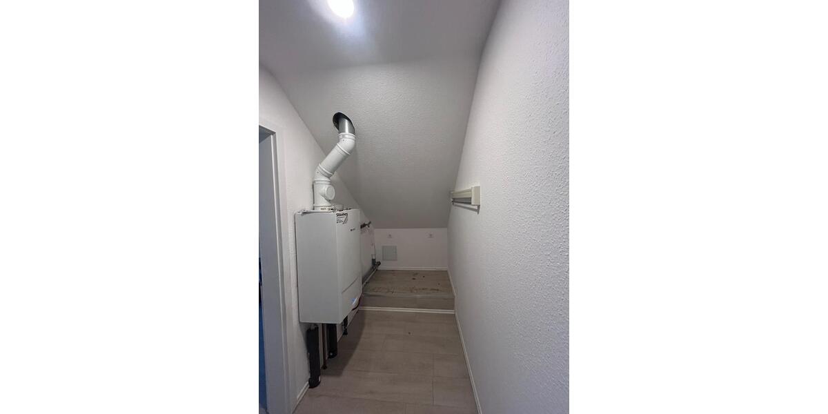 Dachgeschoßwohnung Morsbach - 3 Zimmer, 138 m&sup2;, 1.100&euro; | Angebot:24804592