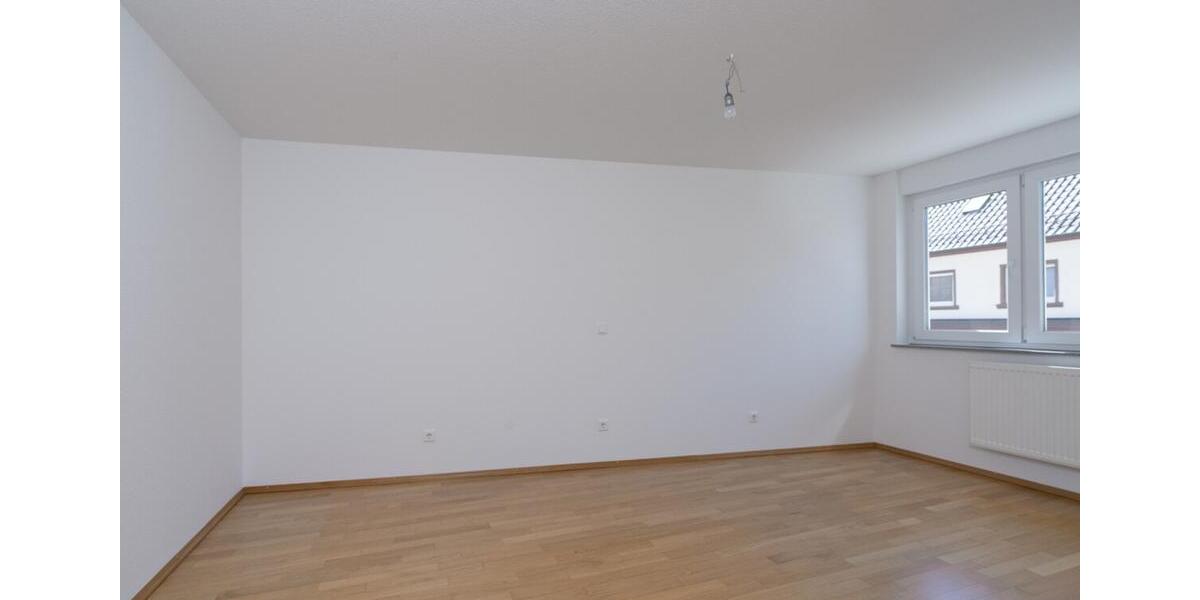 Etagenwohnung Bruchsal - 3 Zimmer, 108 m&sup2;, 1.420&euro; | Angebot:26648055