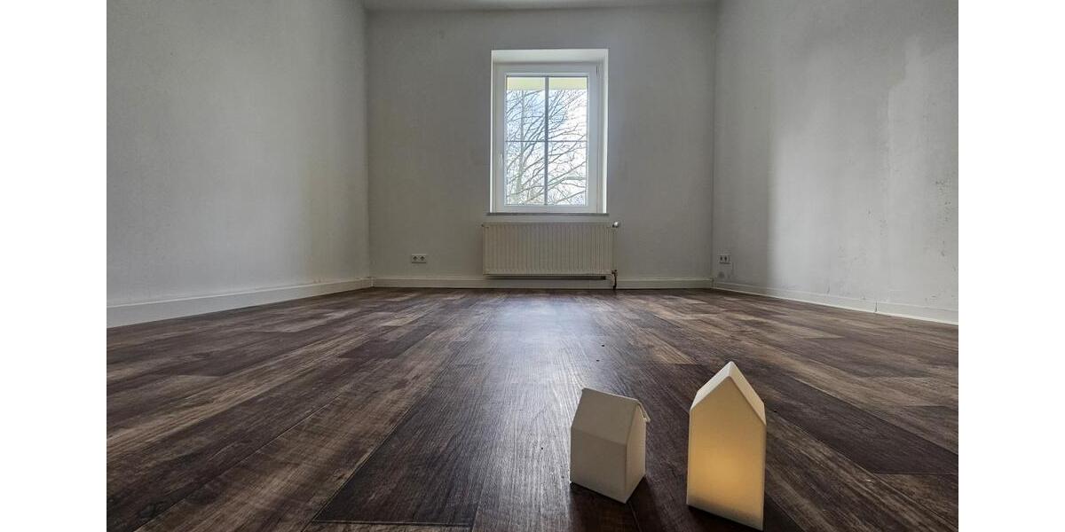 Erdgeschoßwohnung Braunsbedra - 3 Zimmer, 64 m&sup2;, 419&euro; | Angebot:26645805