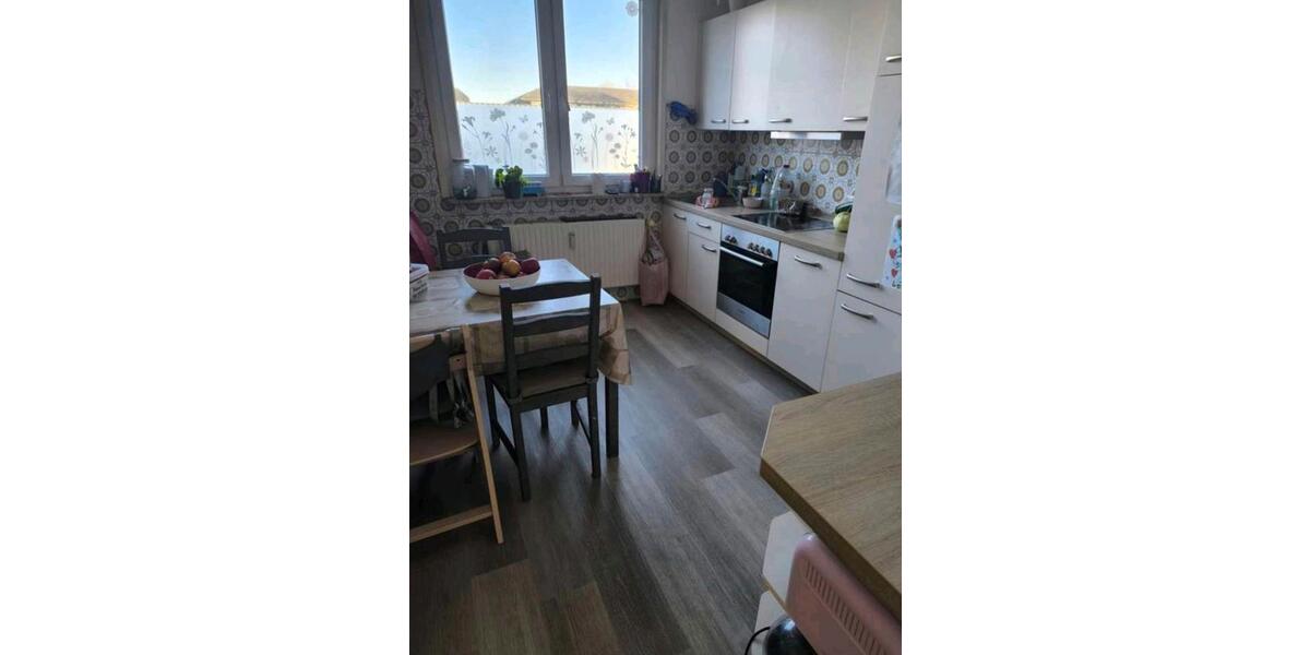Dachgeschoßwohnung Osterrönfeld - 3.5 Zimmer, 83 m&sup2;, 1.200&euro; | Angebot:26215623