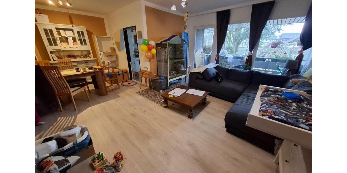 Hochparterre Heinsberg - 3 Zimmer, 79 m&sup2;, 670&euro; | Angebot:25081001