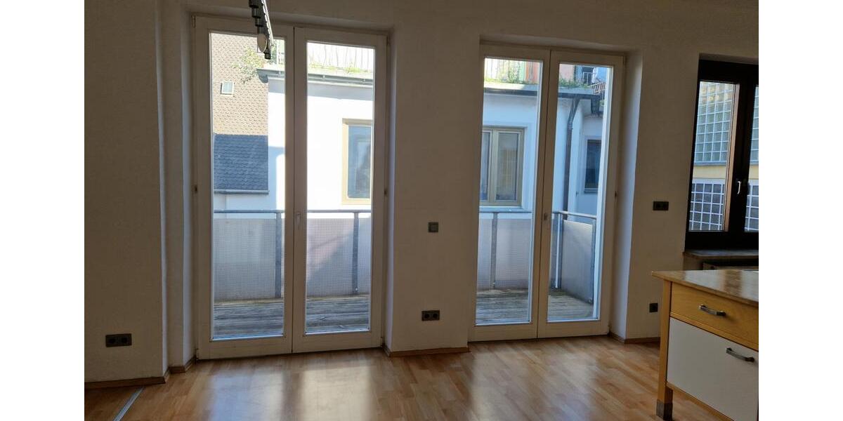 Maisonettenwohnung Nürnberg - 4 Zimmer, 168 m&sup2;, 1.679&euro; | Angebot:23136315